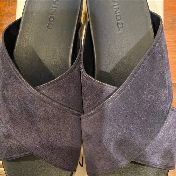 Vince suede slip in slippers. Brand new with box - Picture 5 of 8